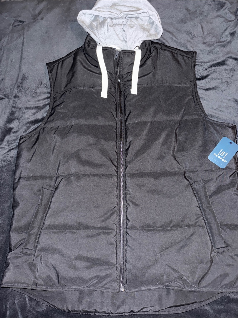George Mens XL Black Detachable Hood  Vest Full Zip Front Pockets Puffer Jacket